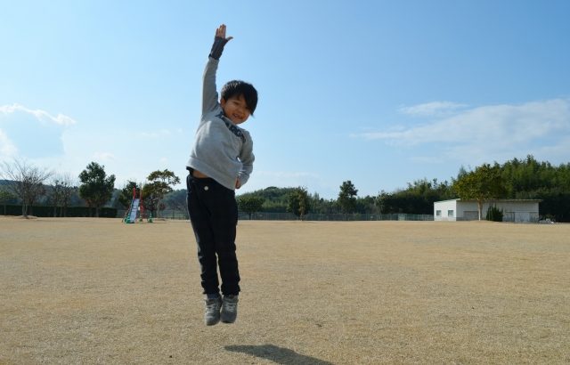 年代別】子どものジャンプ力を向上させるための練習方法を解説します