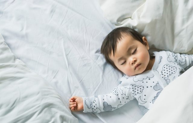 子どもの睡眠にゴールデンタイムはある？睡眠時間や早寝早起きのコツを解説！